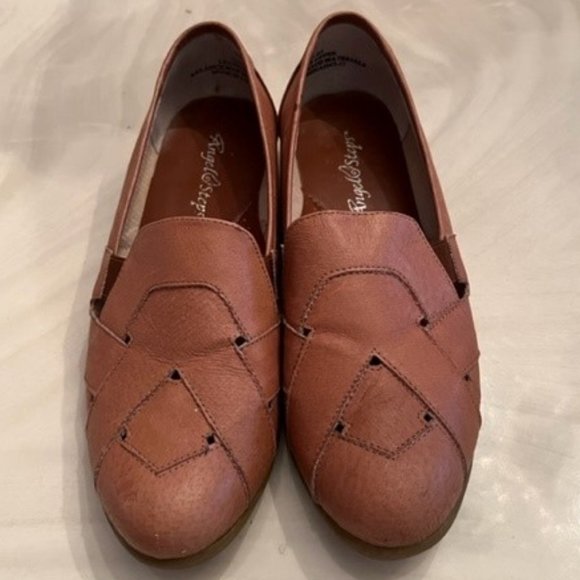 Women's Angel Steps size 7W Flats Leather Brown - Picture 1 of 7